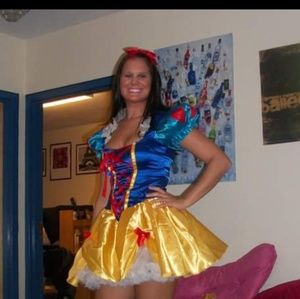 Womens snow white halloween costume